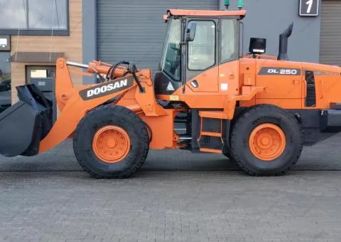 Doosan DL 250-3 2014 фронтальний навантажувач, автоматична коробка, Рівне - 3/10