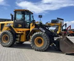 JCB 426E ZX 2011 front loader, customs cleared, Rivne