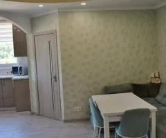 2-room apartment for sale, 52 m², Zhabotynskoho, Odesa