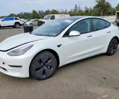 Tesla Model 3 2022, электро, полный привод, 80 467 км, Луцк