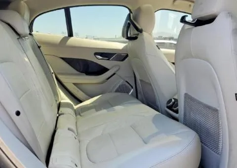 Jaguar I-Pace 2018, электрический, полный привод, 77 249 км, Луцк - 9/10