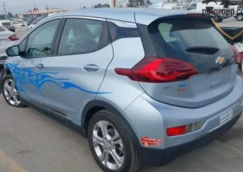Продажа Chevrolet Bolt EV 2017, электрический, передний привод, 140 013 км, Луцк - 3/10