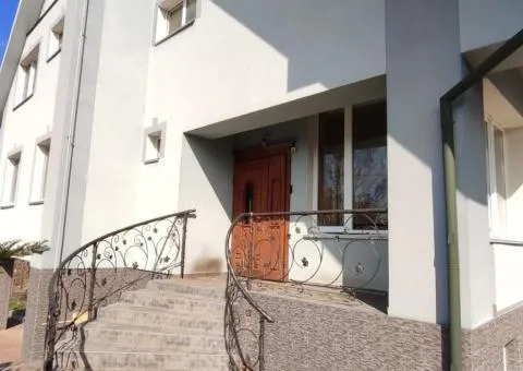 Продажа 6-комнатного дома, 348 м², 35 соток, Левков - 1/10