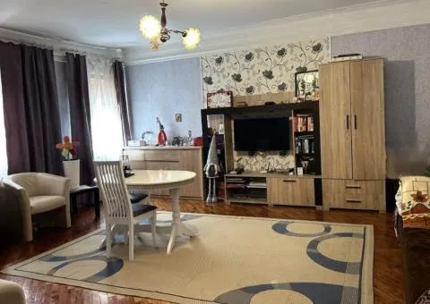 4-room apartment for sale, 107 m², Ivana Franka, Tsentr, Zhytomyr - 1/9