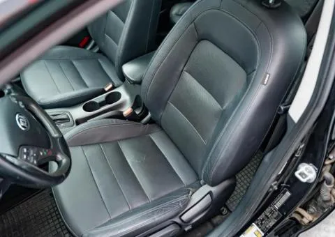 Kia FORTE 2016, 2 L petrol, automatic, front-wheel drive, 155,500 km, Kyiv - 10/10