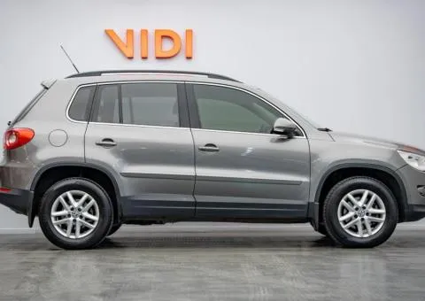 Volkswagen Tiguan 2010, 2 L petrol, automatic, all-wheel drive, 161,600 km, Kyiv - 4/10