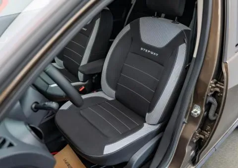 Renault Sandero StepWay 2021, 0.9 L petrol, automatic, front-wheel drive, 44,500 km, Kyiv - 9/10