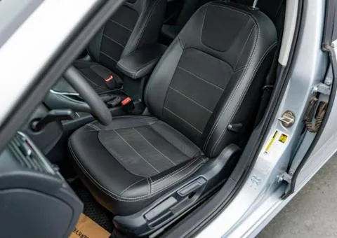 Volkswagen Passat 2016, 1.8 L petrol, automatic, front-wheel drive, 195,800 km, Kyiv - 9/10