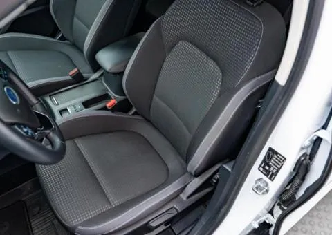 Ford Focus 2020, 1.5 L petrol, manual, front-wheel drive, 73,300 km, Kyiv - 9/10