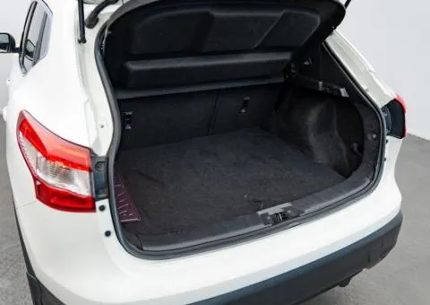 Nissan QASHQAI 2015, 1.2 L petrol, automatic, front-wheel drive, 101,300 km, Kyiv - 7/10
