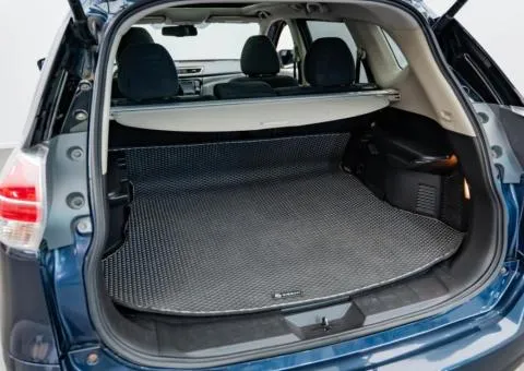 Nissan X-TRAIL 2017 for sale, 2 L petrol, automatic, all-wheel drive, 210,300 km, Kyiv - 7/10