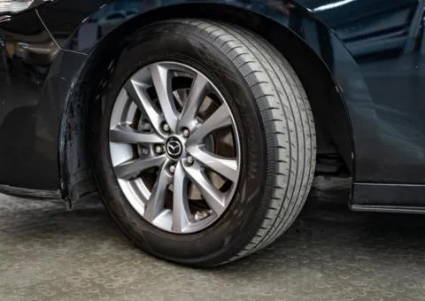 Mazda 3 2019, 1.5 L petrol, automatic, front-wheel drive, 99,950 km, Kyiv - 8/10