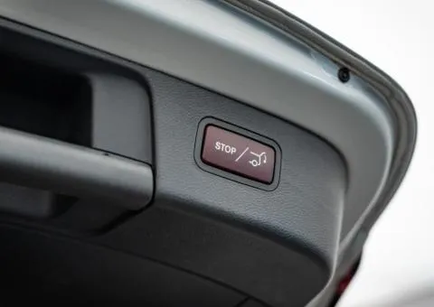 Mercedes-Benz GLA-Class 2016, 2 L petrol, automatic, front-wheel drive, 60,100 km, Kyiv - 8/10