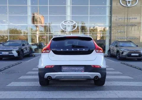Volvo V40 Cross Country 2019, 1.5 L petrol, automatic, front-wheel drive, 47,495 km, Kyiv - 4/10