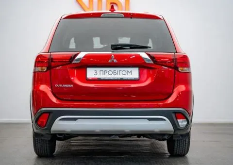 Mitsubishi Outlander 2023, 2 L petrol, automatic, front-wheel drive, 79,600 km, Kyiv - 6/10