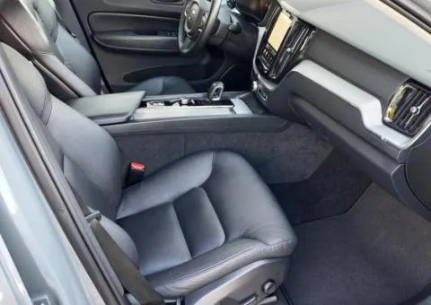 Volvo XC60 23MY 2023, 2 л гибрид, автомат, полный привод, 83 349 км, Киев - 6/10