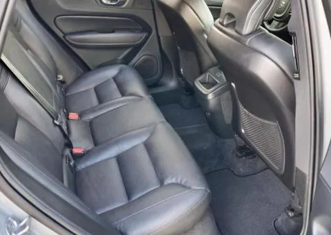 Volvo XC60 23MY 2023, 2 л гибрид, автомат, полный привод, 83 349 км, Киев - 7/10