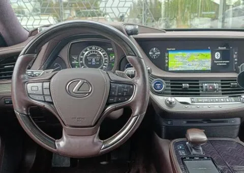 Lexus LS500h 2017, 3.5 L hybrid, automatic, all-wheel drive, 266,265 km, Kyiv - 7/10