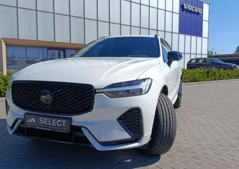 Volvo XC60 2025, 2 L petrol, automatic, all-wheel drive, 32,515 km, Kyiv - 1/10