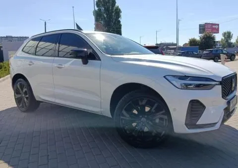 Volvo XC60 2025, 2 L petrol, automatic, all-wheel drive, 32,515 km, Kyiv - 4/10