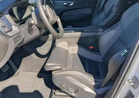 Volvo XC60 2025, 2 L petrol, automatic, all-wheel drive, 32,515 km, Kyiv - 10/10