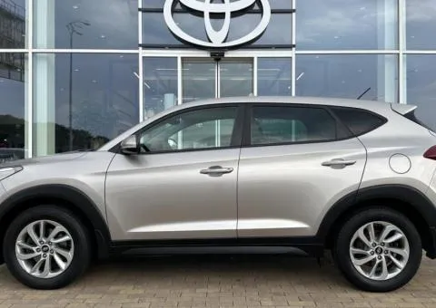 Hyundai Tucson 2016, 2 L petrol, automatic, front-wheel drive, 220,500 km, Kyiv - 3/10