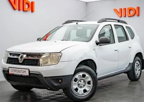 Renault Duster 2012, 1.6 L petrol, manual, front-wheel drive, 186,300 km, Kyiv - 1/10