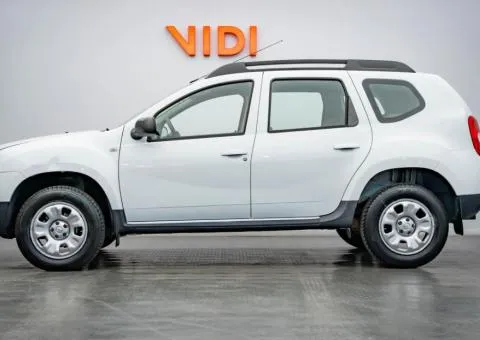 Renault Duster 2012, 1.6 L petrol, manual, front-wheel drive, 186,300 km, Kyiv - 3/10