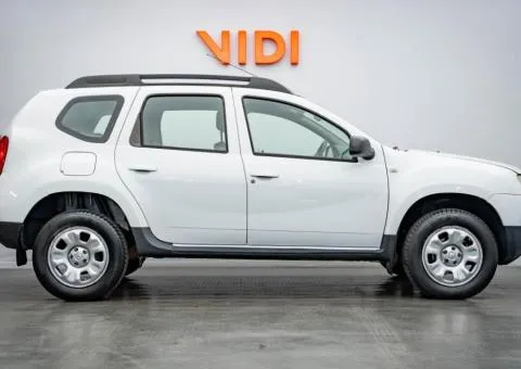Renault Duster 2012, 1.6 L petrol, manual, front-wheel drive, 186,300 km, Kyiv - 4/10