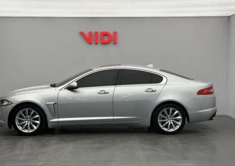 JAGUAR XF 2014, 2 л бензин, автомат, задний привод, 133 169 км, Киев - 5/10