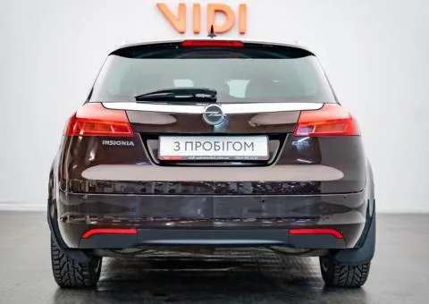 Opel Insignia 2013, 2 L diesel, automatic, front-wheel drive, 215,400 km, Kyiv - 6/10