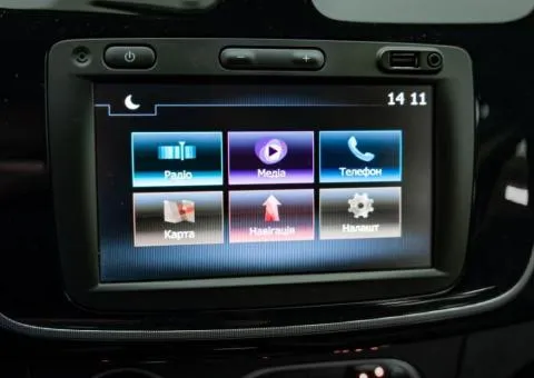 Renault Sandero StepWay 2019, 0.9 L petrol, automatic, front-wheel drive, 107,400 km, Kyiv - 2/10