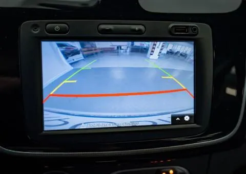 Renault Sandero StepWay 2019, 0.9 L petrol, automatic, front-wheel drive, 107,400 km, Kyiv - 3/10