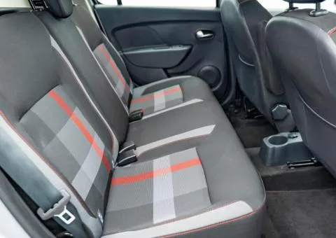 Renault Sandero StepWay 2019, 0.9 L petrol, automatic, front-wheel drive, 107,400 km, Kyiv - 7/10