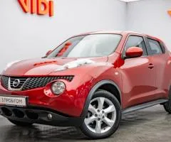 Nissan JUKE 2012, 1.6 L petrol, automatic, front-wheel drive, 113,100 km, Kyiv