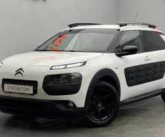 Citroen C4 Cactus 2017, 1.2 L petrol, automatic, front-wheel drive, 93,900 km, Kyiv