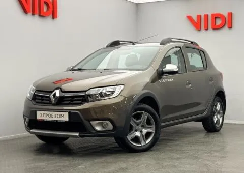 Renault Sandero StepWay 2021, 0.9 L petrol, automatic, front-wheel drive, 46,700 km, Kyiv - 1/10