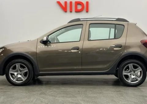 Renault Sandero StepWay 2021, 0.9 L petrol, automatic, front-wheel drive, 46,700 km, Kyiv - 3/10