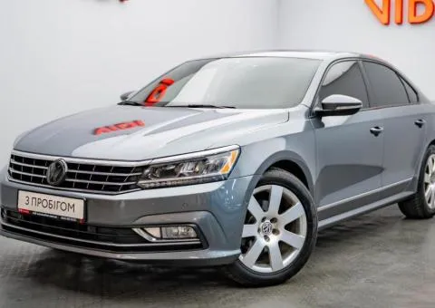 Volkswagen Passat 2017, 3.6 L LPG + petrol, automatic, front-wheel drive, 171,300 km, Kyiv - 1/10