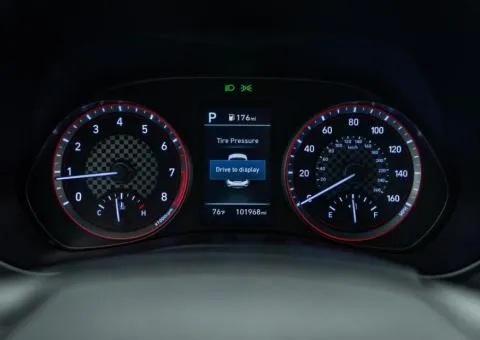 Hyundai Veloster 2018, 2 L petrol, automatic, front-wheel drive, 164,000 km, Kyiv - 1/10
