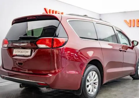 Chrysler Pacifica 2018, 3.6 L petrol, automatic, front-wheel drive, 144,600 km, Kyiv - 2/10