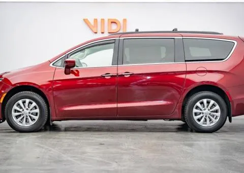 Chrysler Pacifica 2018, 3.6 L petrol, automatic, front-wheel drive, 144,600 km, Kyiv - 3/10
