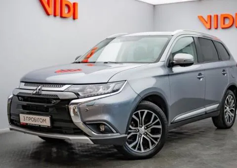 Mitsubishi Outlander 2017, 2.4 L petrol, automatic, all-wheel drive, 130,500 km, Kyiv - 1/10