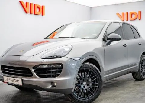 Porsche CAYENNE 2012, 3 L hybrid, automatic, all-wheel drive, 154,800 km, Kyiv - 1/10