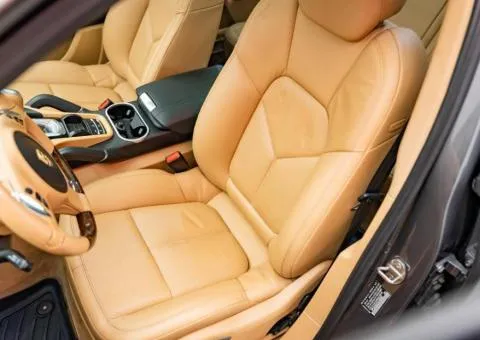 Porsche CAYENNE 2012, 3 L hybrid, automatic, all-wheel drive, 154,800 km, Kyiv - 10/10