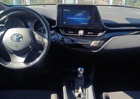 Toyota C-HR 2019, 1.8 L hybrid, CVT, front-wheel drive, 104,957 km, Kyiv - 8/10