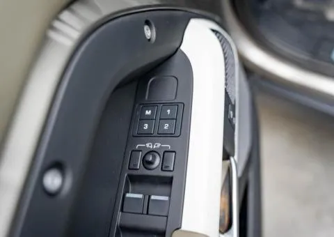 LAND ROVER DEFENDER 2022, 3 L diesel, automatic, all-wheel drive, 126,400 km, Kyiv - 4/10