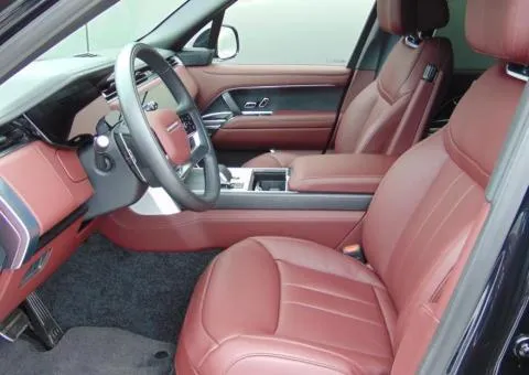 LAND ROVER RANGE ROVER 2025, 4.4 L petrol, automatic, all-wheel drive, 5,933 km, Kyiv - 4/10