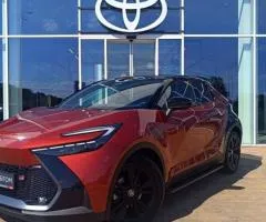 Toyota C-HR 2025, 2 L hybrid, CVT, front-wheel drive, 3,299 km, Kyiv