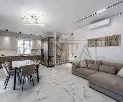 Аренда дома, 167 м², ул. Привітна, Крюковщина